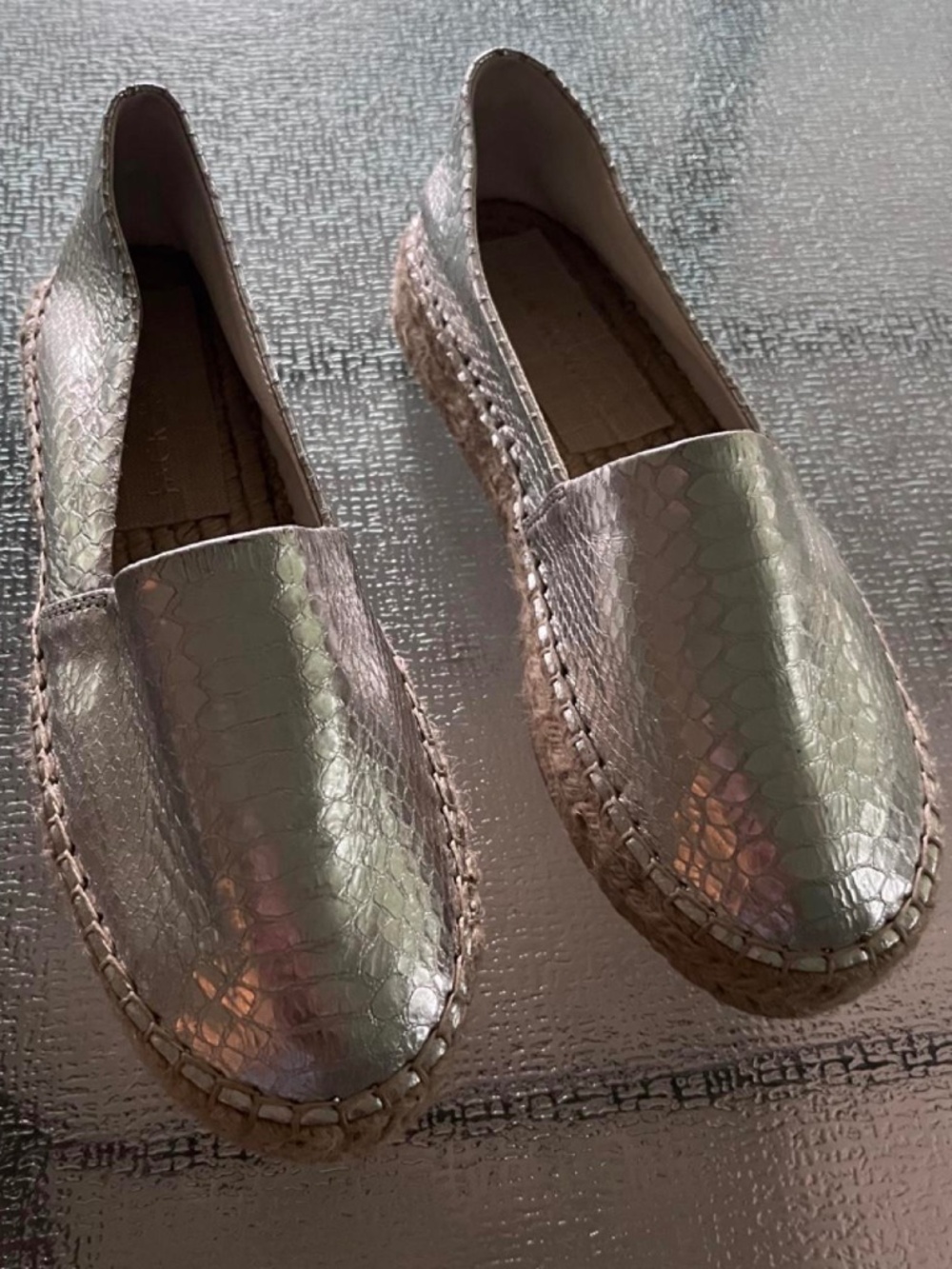 NWOT Jack Rogers Women's Silver and Gold Espadrilles 7